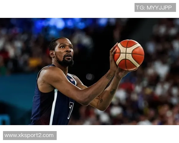 KD强调年轻活力与团队合作立志为球队贡献力量